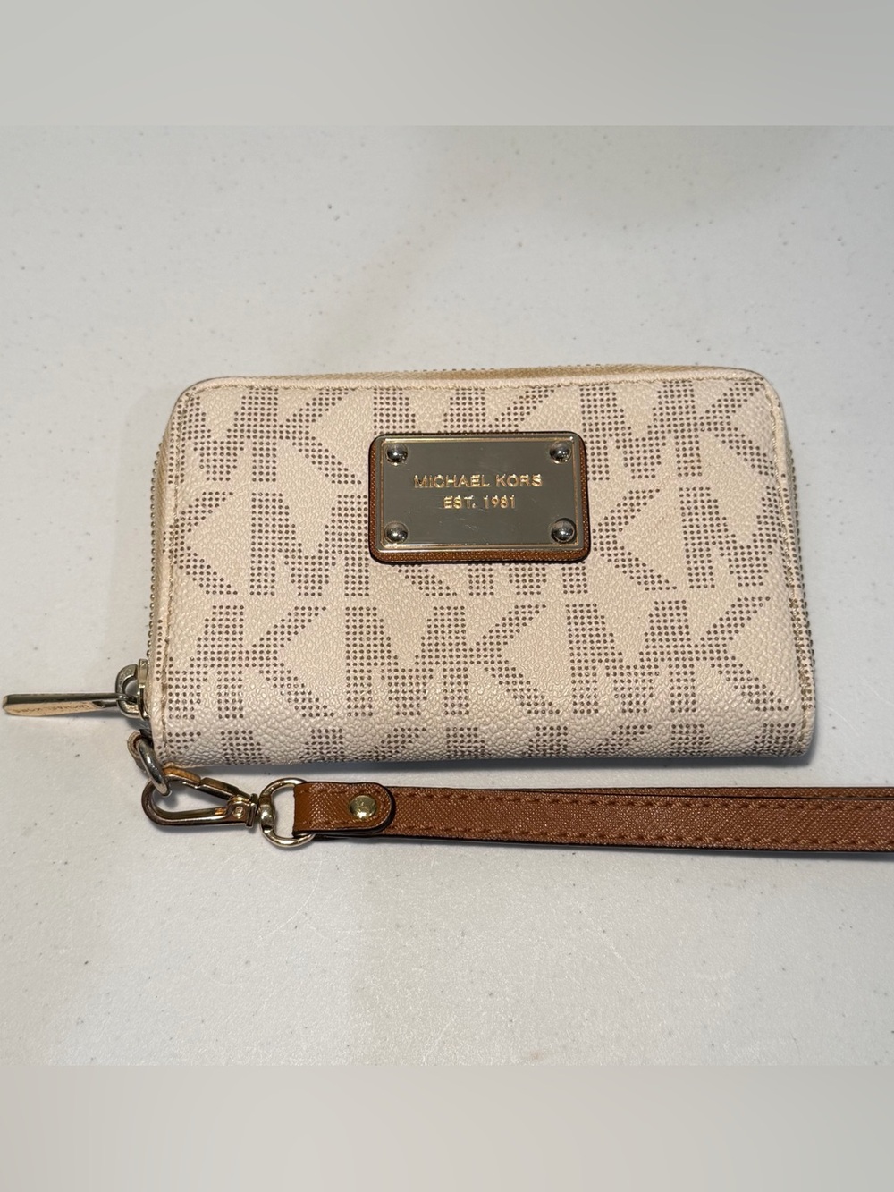 Michael Kors Jet Set Travel Double Zip Wristlet Wallet Vanilla & Acorn Monogram